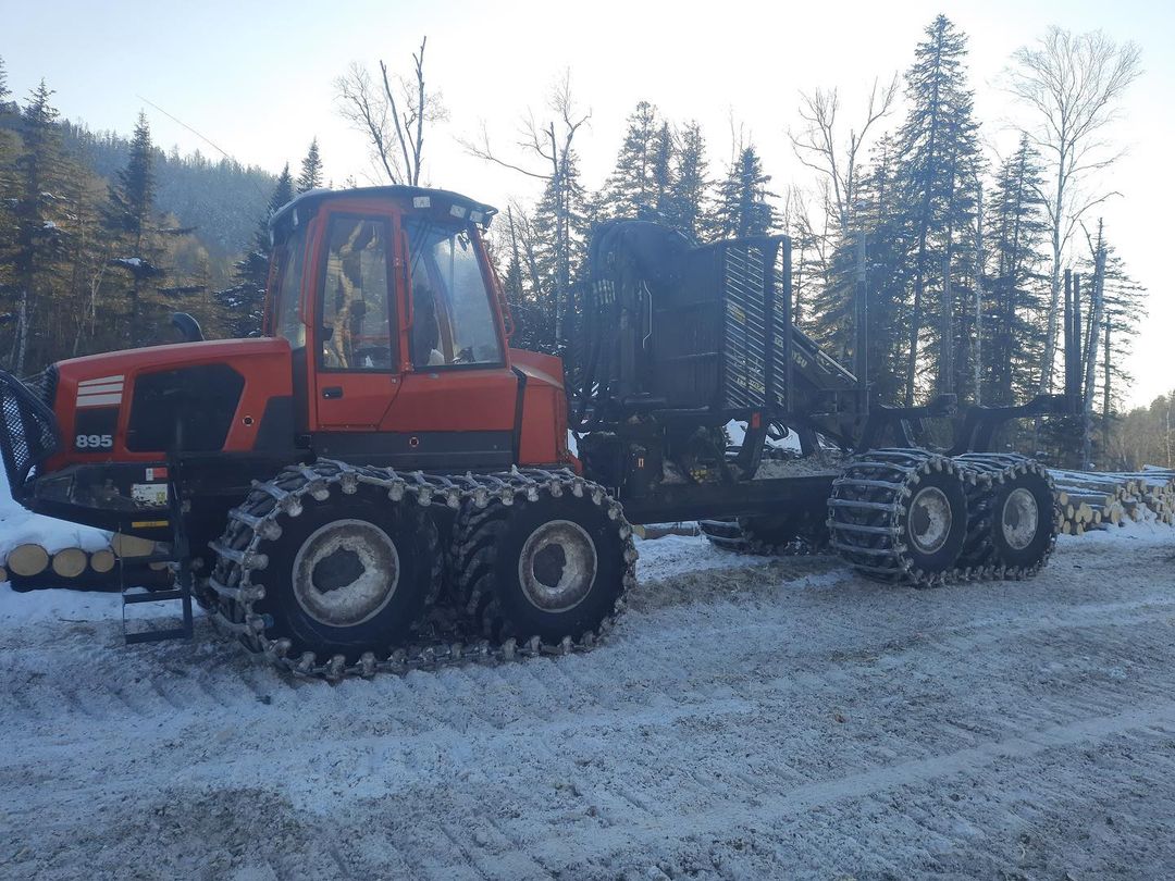 Komatsu 895 Komatsu 895