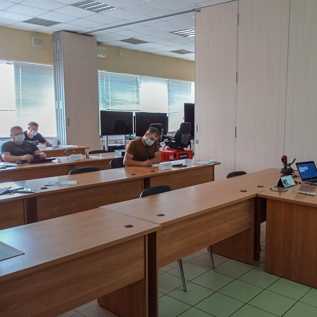 Обучение нашего сотрудника. Новая система управления MaxiXT Обучение нашего сотрудника. Новая система управления MaxiXT
