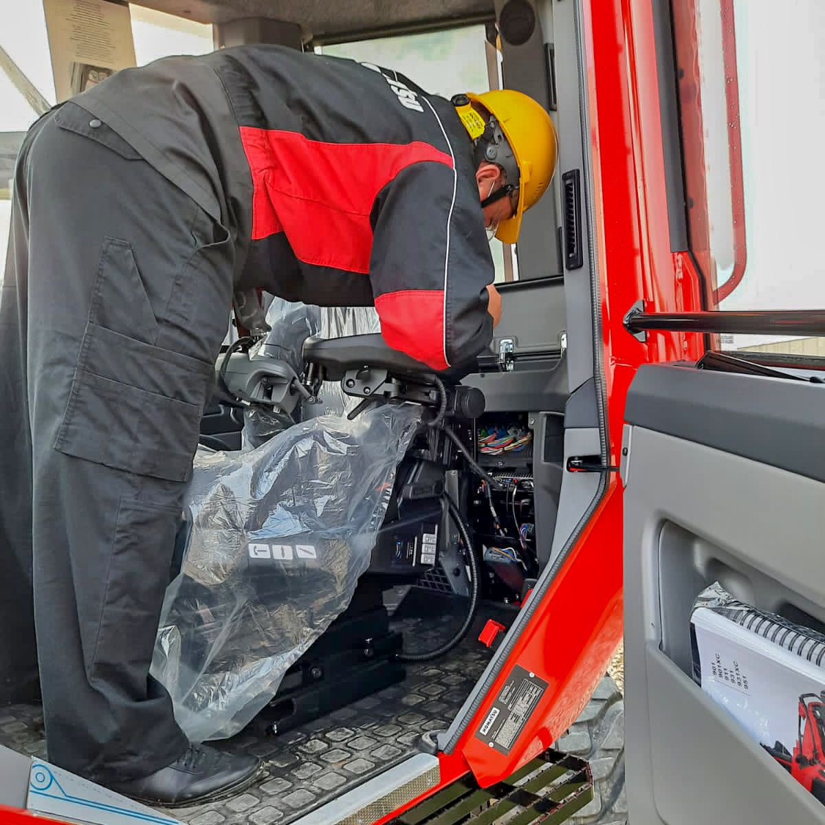 Региональное соревнование технических специалистов Komatsu Региональное соревнование технических специалистов Komatsu