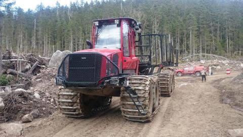 Komatsu 895